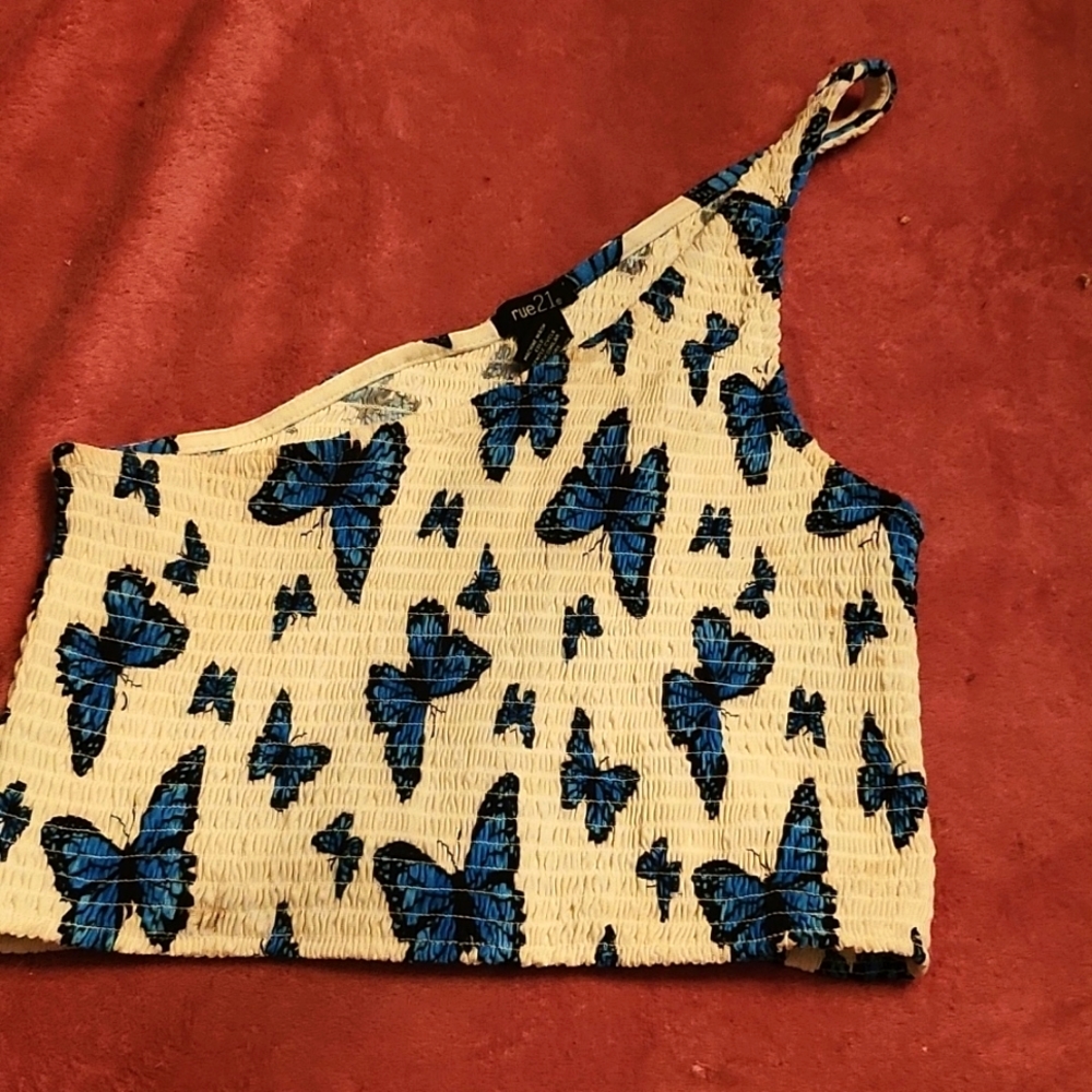 off the shoulders butterfly crop top